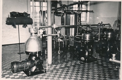 Automaatliin piima töötlemiseks Rakvere Võitööstuses  similar photo