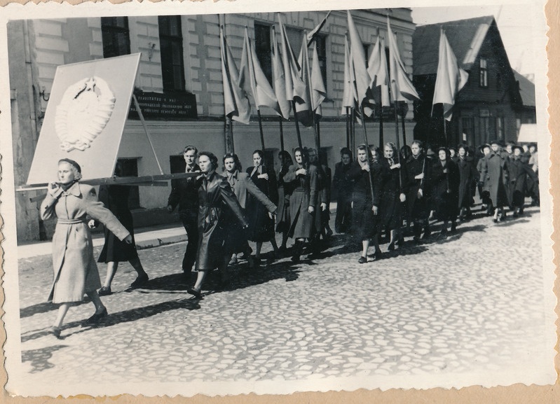Rakvere Pedagoogiline Kool 1. mai  demostratsioonil Rakveres