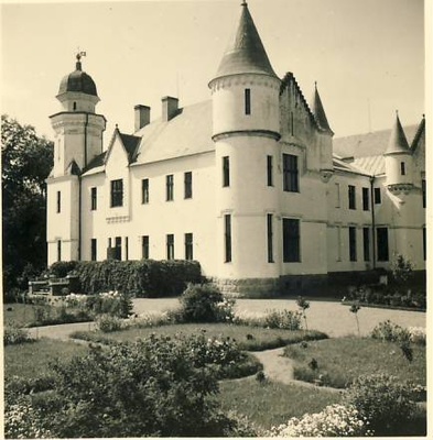 Alatskivi Castle.  duplicate photo