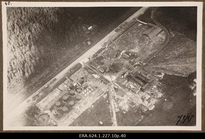 View from air to production buildings - Kiviõli Oil Factory; photo 1. Number of photo positives in the air force auction