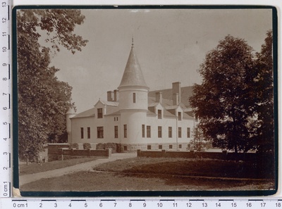 Outer view of the Alatskivi Castle  duplicate photo