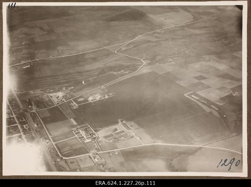 View of the air [Lennuväe base complex near Rakvere]; photo 1. Number of photo positives in the air force auction