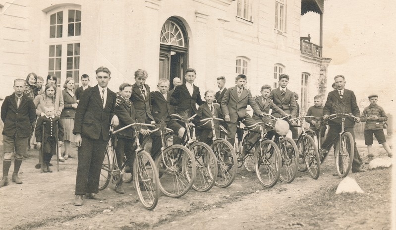 Rägavere algkooli õpilased