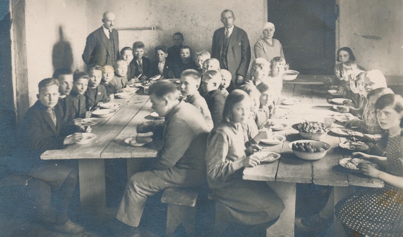 Rägavere algkooli õpilased