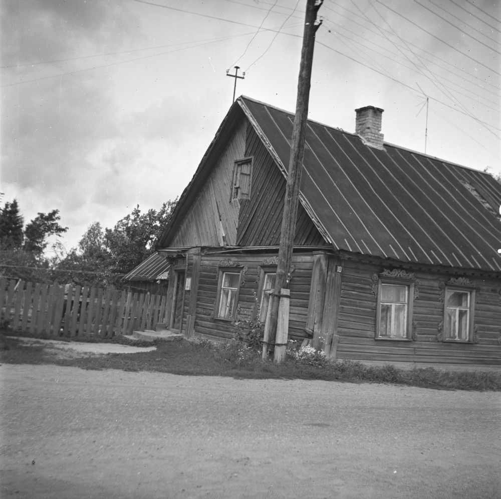 Residential building in Kallaste city, view of the street.