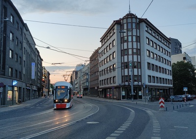 Tallinn. View Pärnu mnt. And Sakala tn. Between the corner building by Tõnismäe rephoto