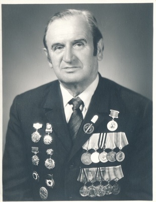 Eduard Toming  similar photo