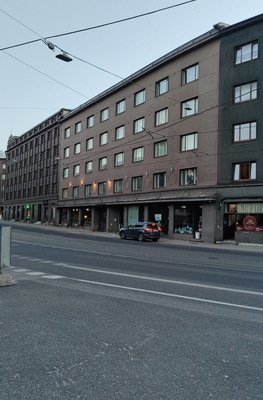 Elu- ja ärihoone Pärnu mnt 32, vaade. Arhitekt Eugen Habermann rephoto
