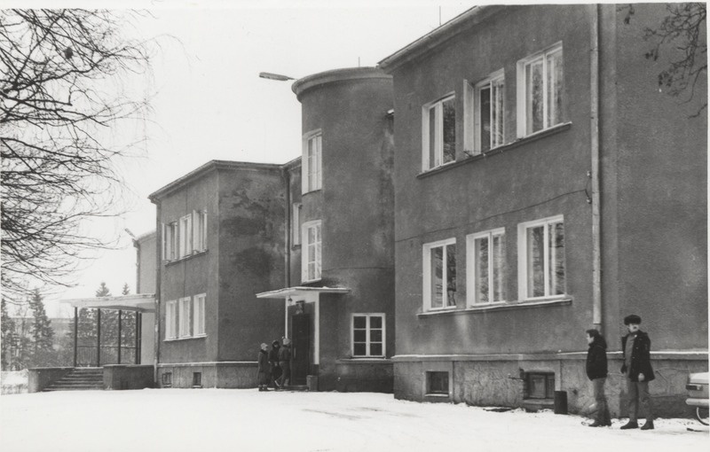 Kadrina Keskkooli hoone