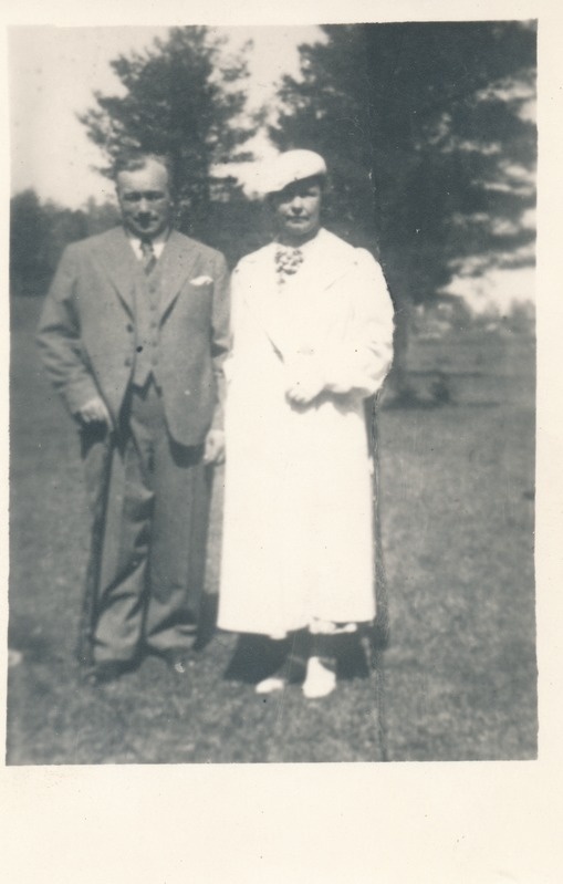Eduard Aavik abikaasaga