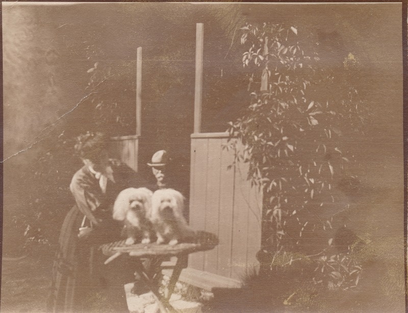 Maamõõtja Ebrok abikaasaga