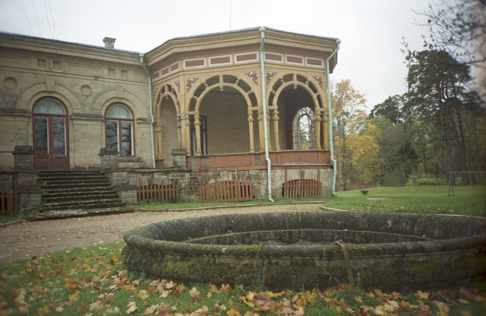 Blasting and part of the Guest House of Inju Manor (1894)