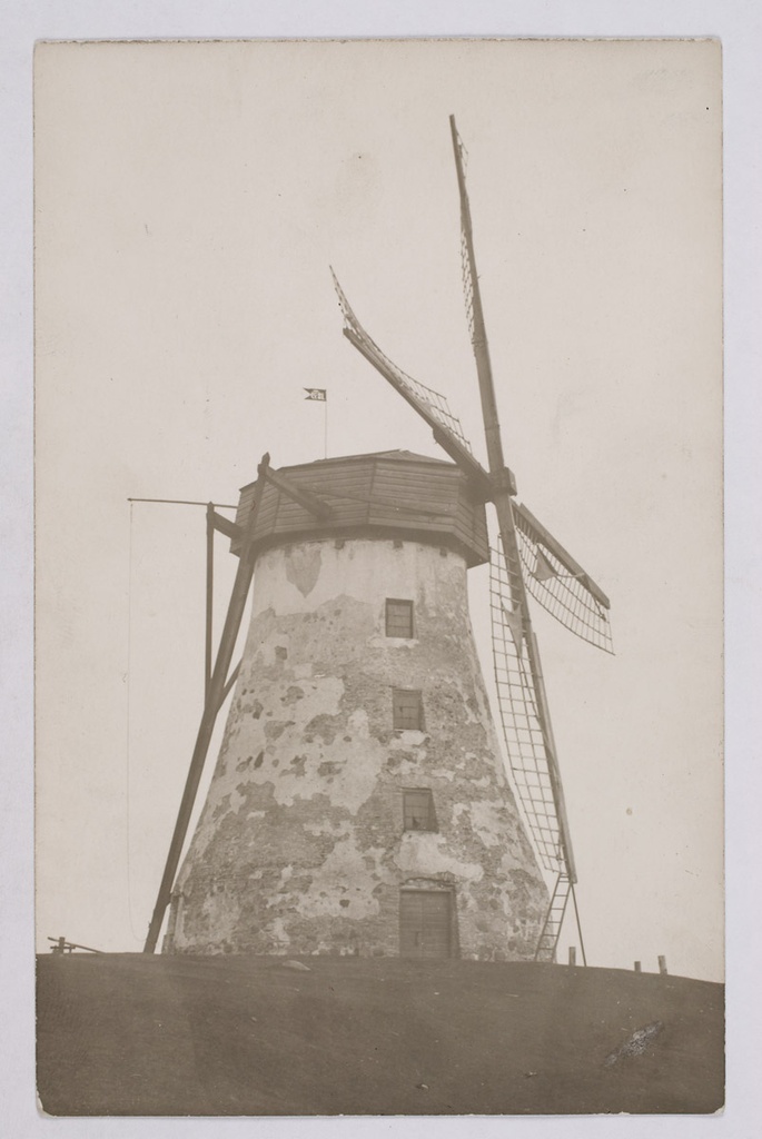 Bakery manor windmill 1910