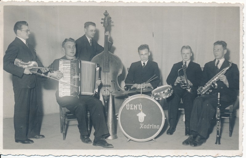 ÜENÜ Kadrina orkester