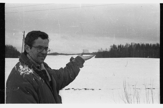 Ajakirjanik Skrunda radarijaamale osutamas