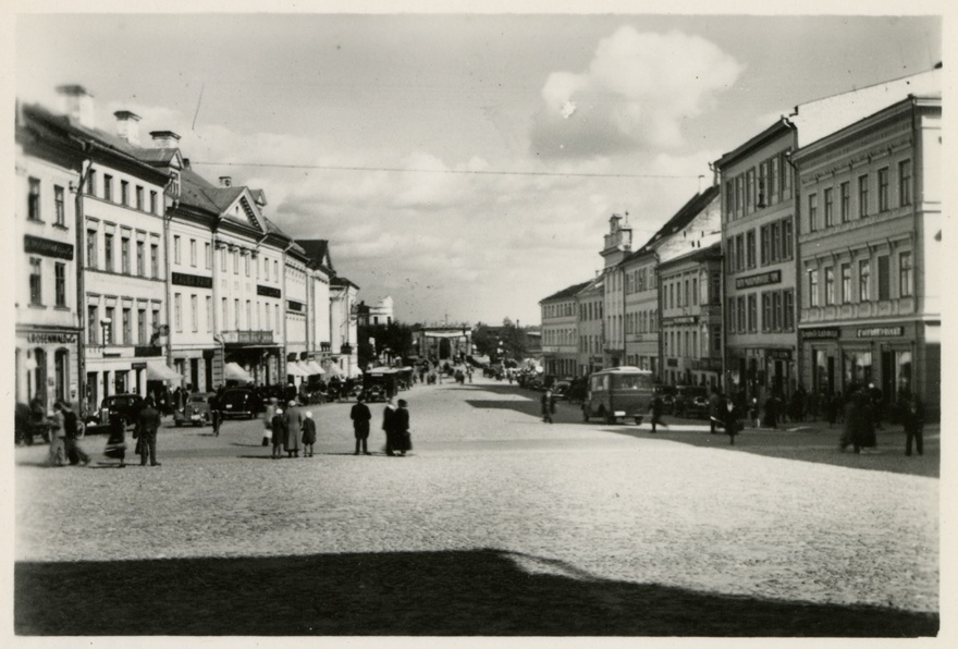 Tartu Raekoja plats, view by Raekoja