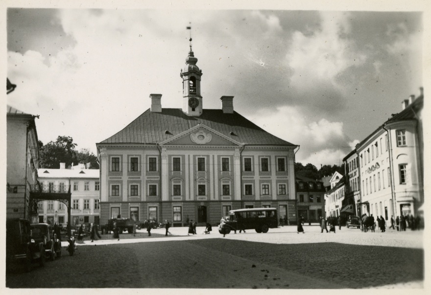 Tartu Raekoda, view. Architect Johann Heinrich Bartholomäus Walter