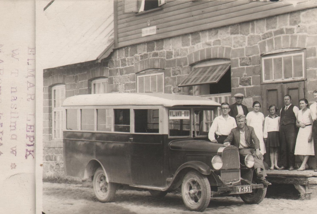 Oiu Milk Association's Member with Päärson's wife and daughter