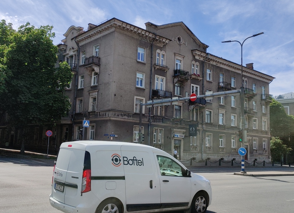 Tallinn, Tartu maantee 42 uus elamu. rephoto