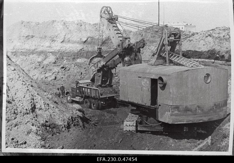 Phosphorus mining from an open career in the Maardu Chemistry Combination .