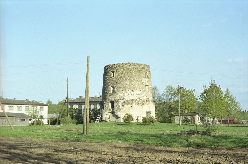 Tudu Manor stone windscreen