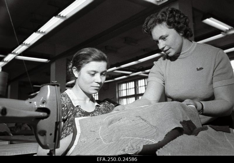 Ella Fine Young Worker Ludmilla Anuhtina, the master of the Baltic Sea Factory Chech.