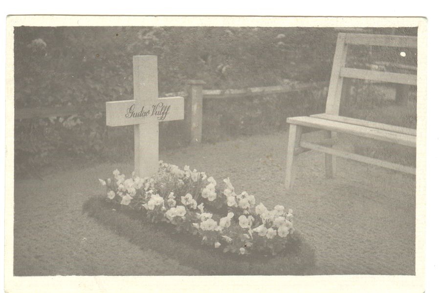 Gustav Wulffi tomb in Otepää's graveyard