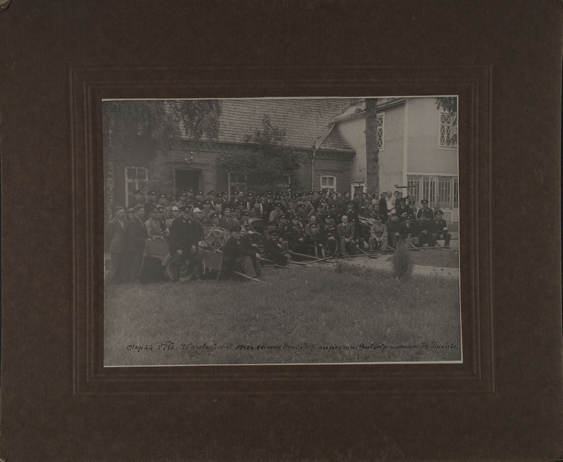Members of Otepää VTÜ on the 45th anniversary of the Society in 1942.