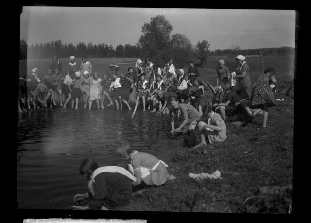 Group photo on the tour of Otepää, near Rahi Farm