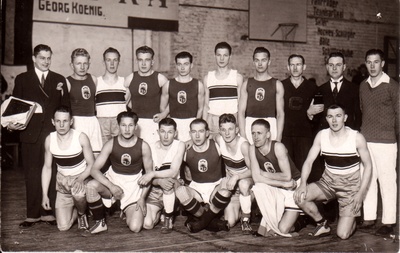 Eesti-Läti korvpalli maavõistlustest osavõtjad  duplicate photo