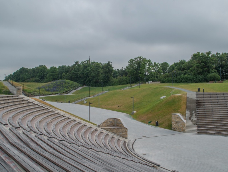 Rakvere. Rahvapidu Vallimäel rephoto