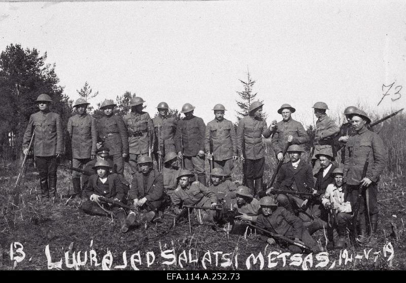 War of Liberty. 6.soldiers of the Jalapolgu Football Team near Salatsi (Salaca) River.