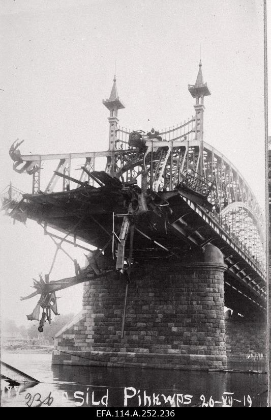 War of Liberty. Pihkva broken highway bridge.