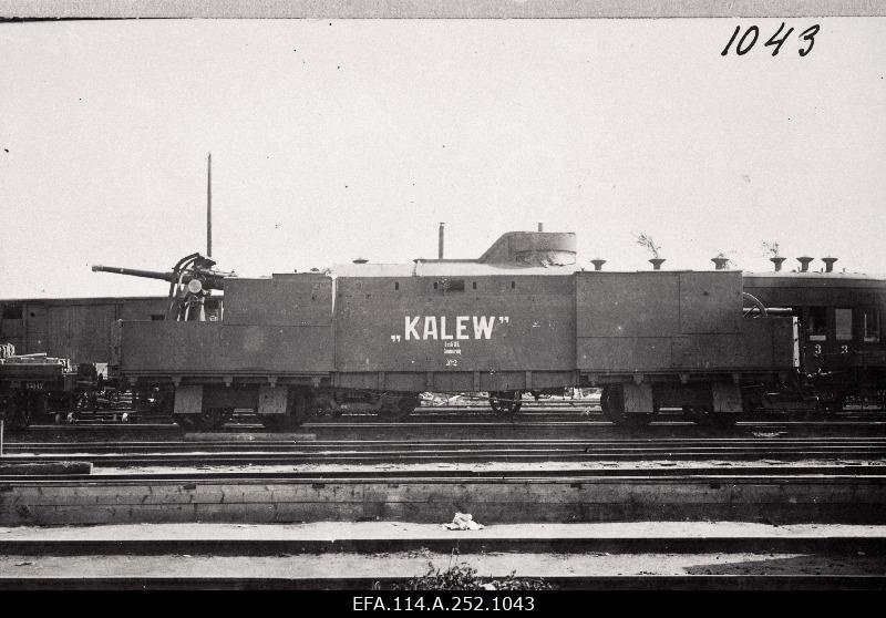 War of Liberty. The articulated platform of the large armored armor train No.2 Kalev before going to the front.