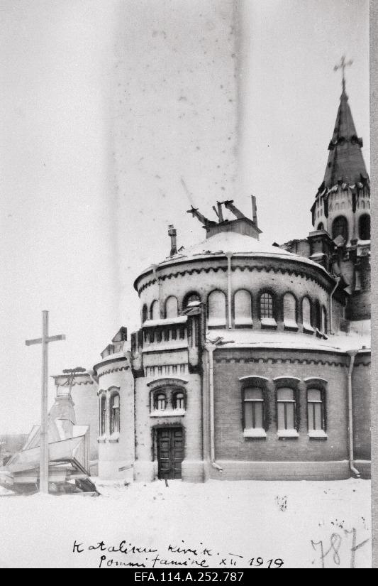 War of Liberty. The Catholic Church of Narva Saint Antonius, which suffered from the fire of the Red Army artillery.