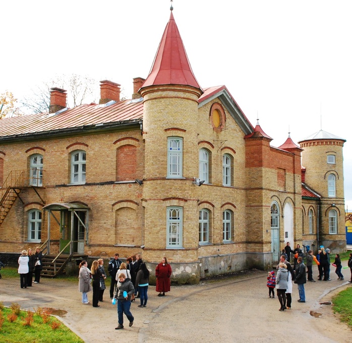 Lasila Manor.1950 rephoto