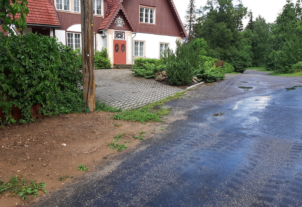 Valga rajooni Puka külanõukogu esise tee asfalteerimine rephoto