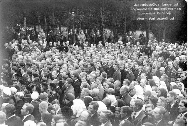 Viljandi (Sakalamaa) Vabadussõja mälestusmärgi pidulik avamine
