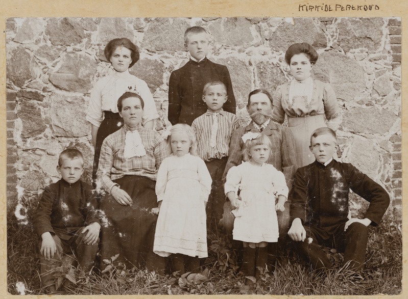 Ajja Peeter Kirk lastega