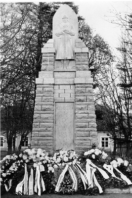 Opening of the memory pillar of the War of Independence  duplicate photo