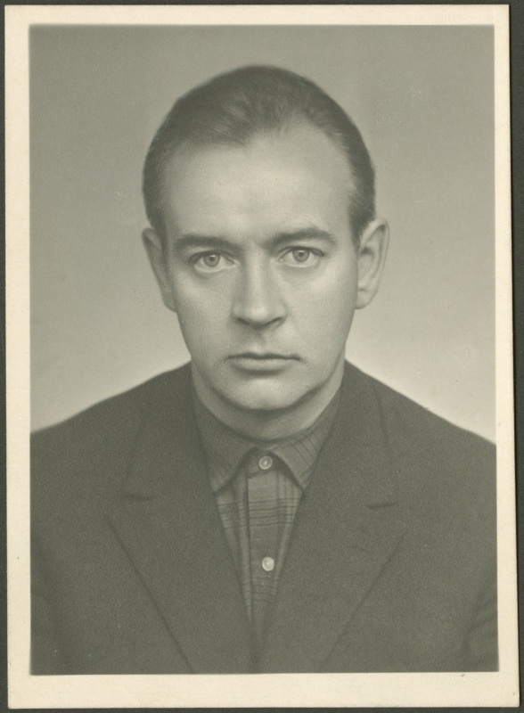 Skulptor Olav Männi