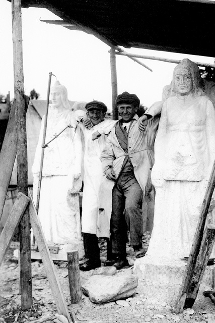 Construction of the memory pillar of the War of Independence