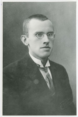 Robert Livländer, TTÜ geodeesia dotsent, Tallinna Tehnikaülikooli rektor 1941.-1944.a., portree  duplicate photo