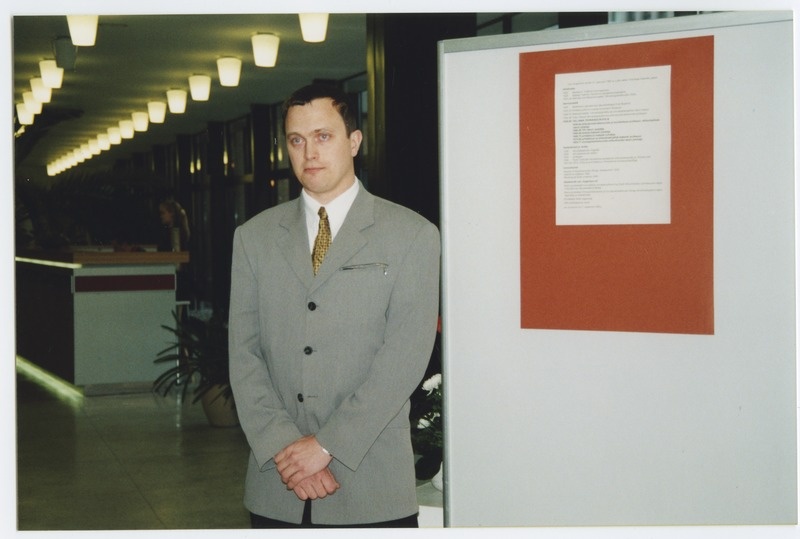 Näituse "Leo Jürgenson 100" avamine, L. Jürgensoni pojapoeg Kalle Jürgenson, 18. jaan. 2001. a.