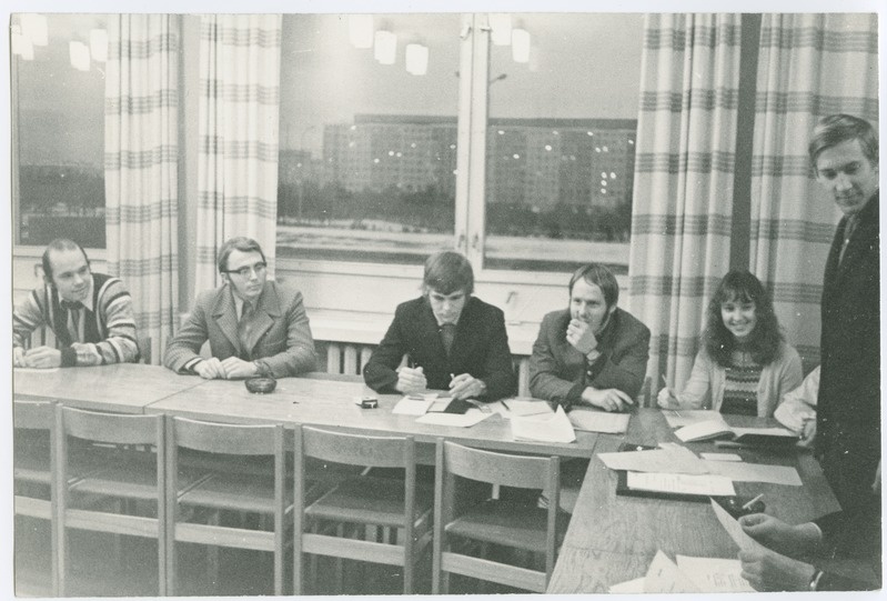 ELKNÜ TPI komitee EÜE sektori töökoosolek, juhatab sektori juhataja asetäitja Tiit Maasik, kevad 1975.a.
