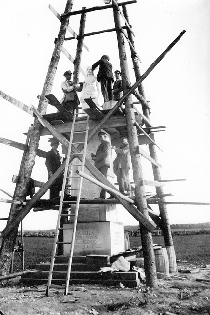 Construction of the memory pillar of the War of Independence