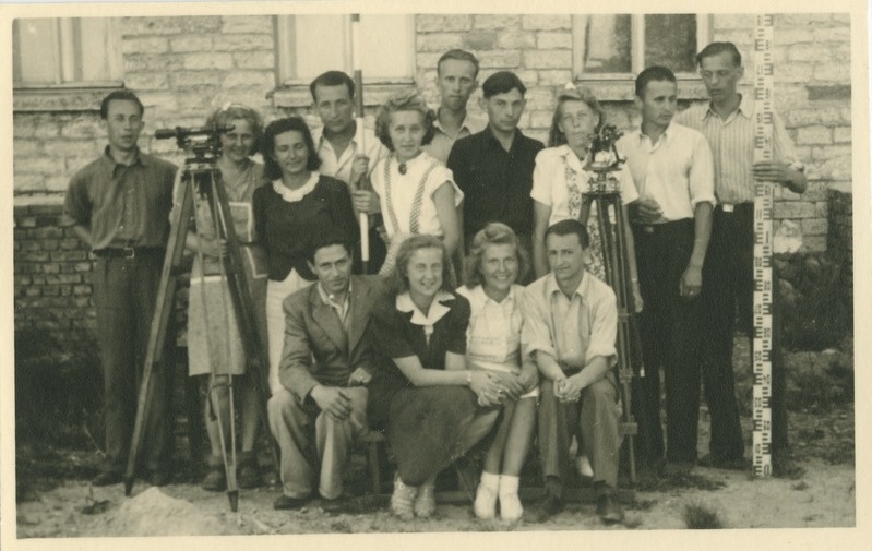 TPI geodeesia praktikum, grupipilt, 1945.-1949.a.
