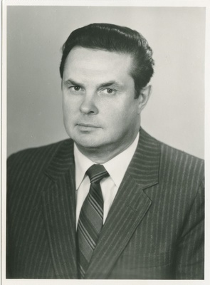 Aimar Halling, TPI teenindusökonoomika kateedri dotsent, tehnikakandidaat, ENSV teeneline ratsionaliseerija, 1980.a.?  duplicate photo