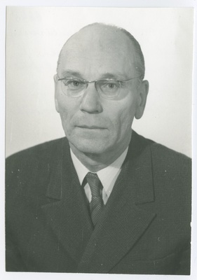 Jevgeni Fominõh, TPI tootmisökonoomika ja organiseerimise kateedri juhataja, dotsent, portree  duplicate photo