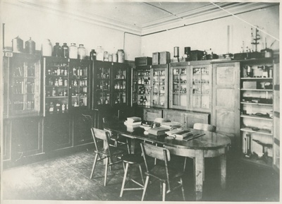 Tallinna Tehnikumi keemia laboratoorium Tolli 8, 1928.a.  duplicate photo